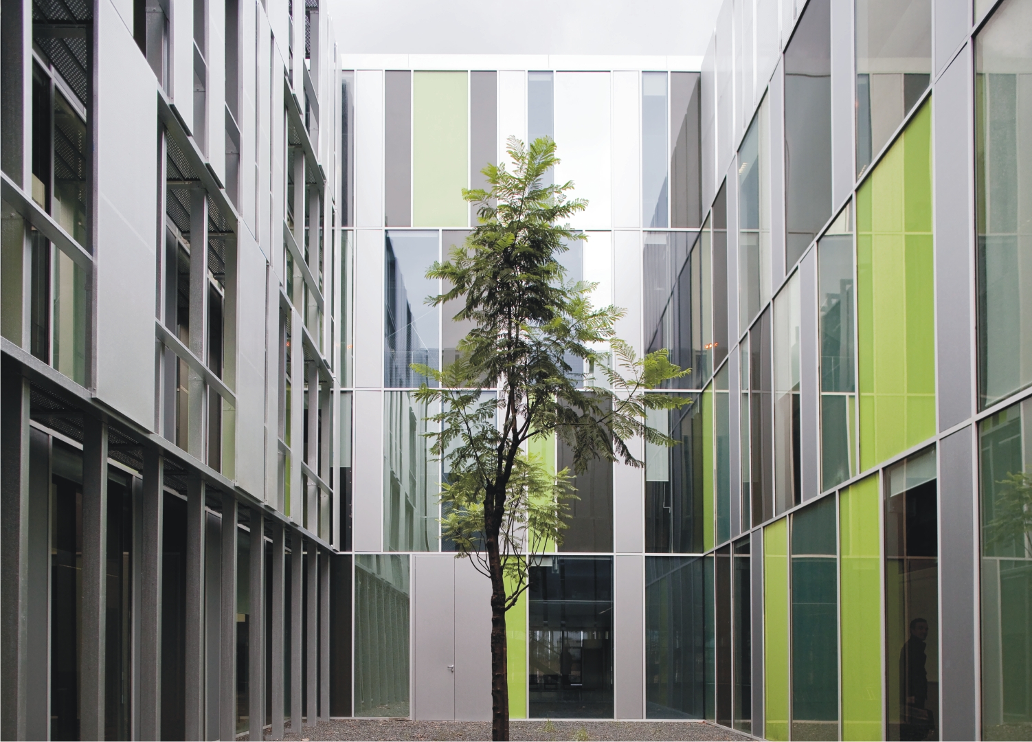 Aluminium-Glas-Fassaden — Beispiel einer Ausführung